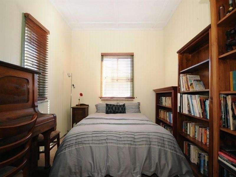 8 Eton Street, East Toowoomba QLD 4350