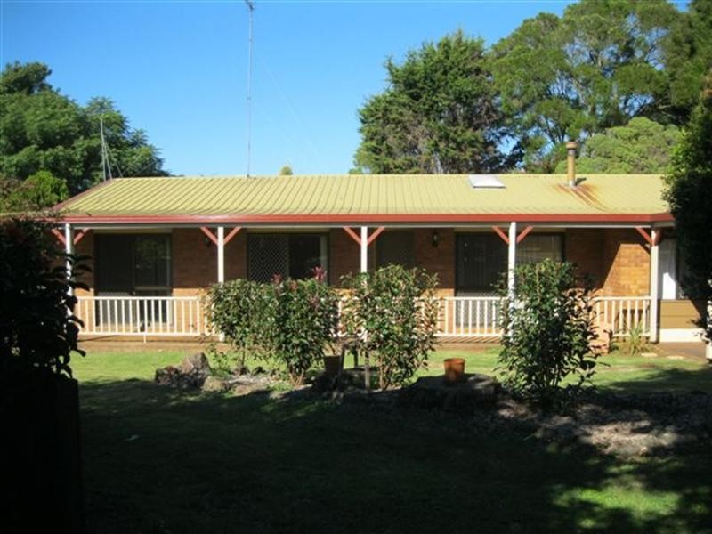 10 Lavender Court, Centenary Heights QLD 4350