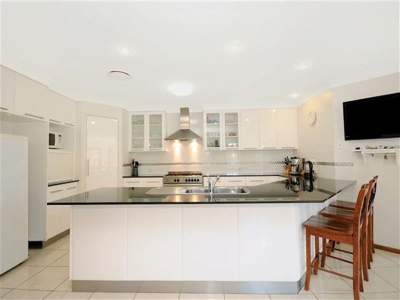 1 Emily Court, Highfields QLD 4352