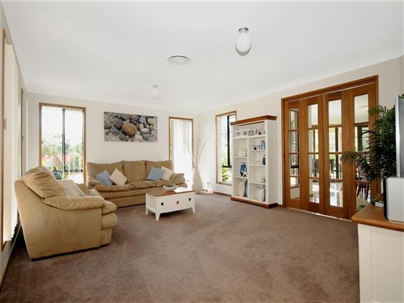 1 Emily Court, Highfields QLD 4352