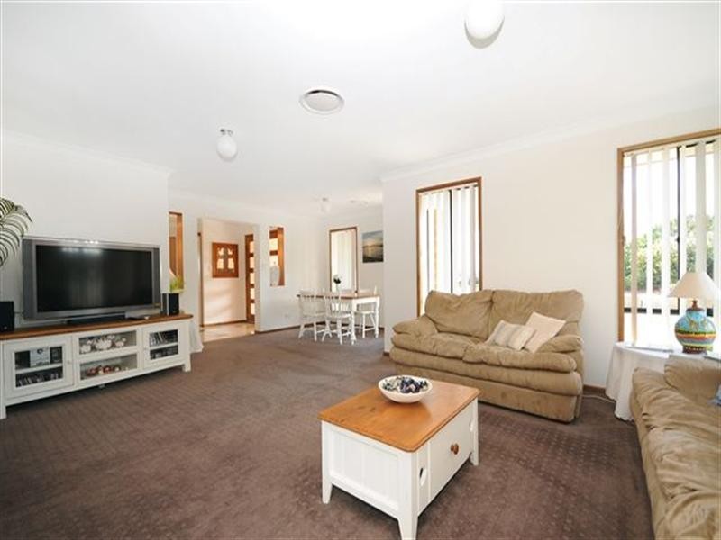 1 Emily Court, Highfields QLD 4352