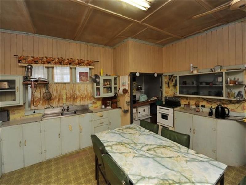 12 Hagan Street, North Toowoomba QLD 4350