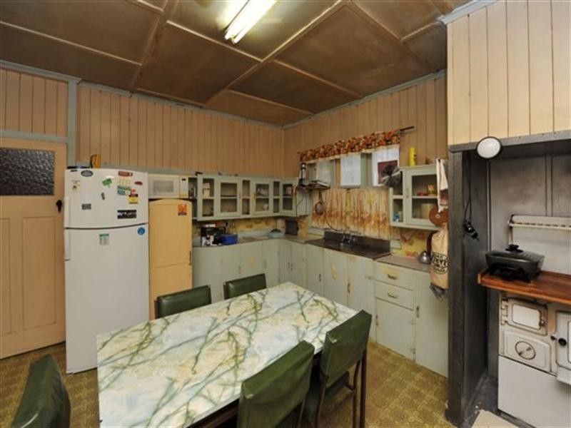 12 Hagan Street, North Toowoomba QLD 4350