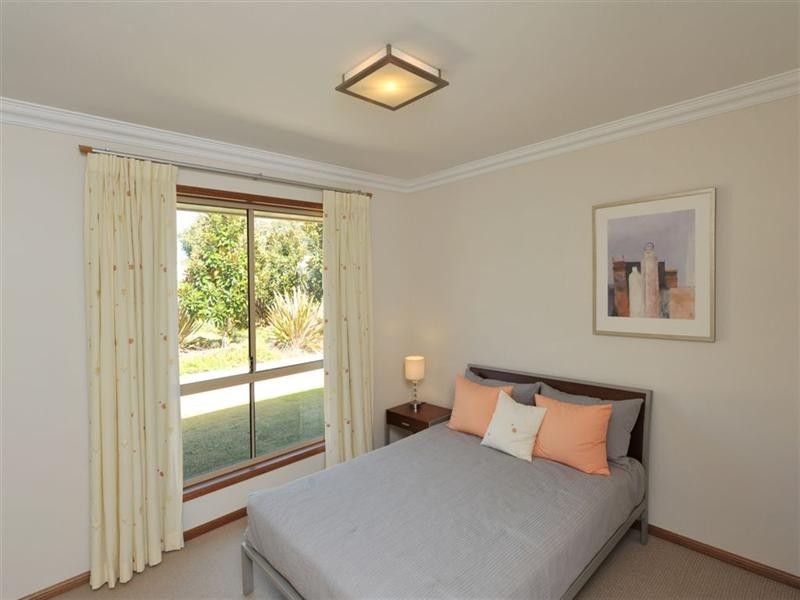 375 Mackenzie Street, Middle Ridge QLD 4350
