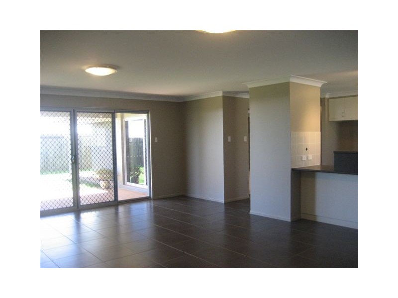 13 Shelton Crescent, Kearneys Spring QLD 4350