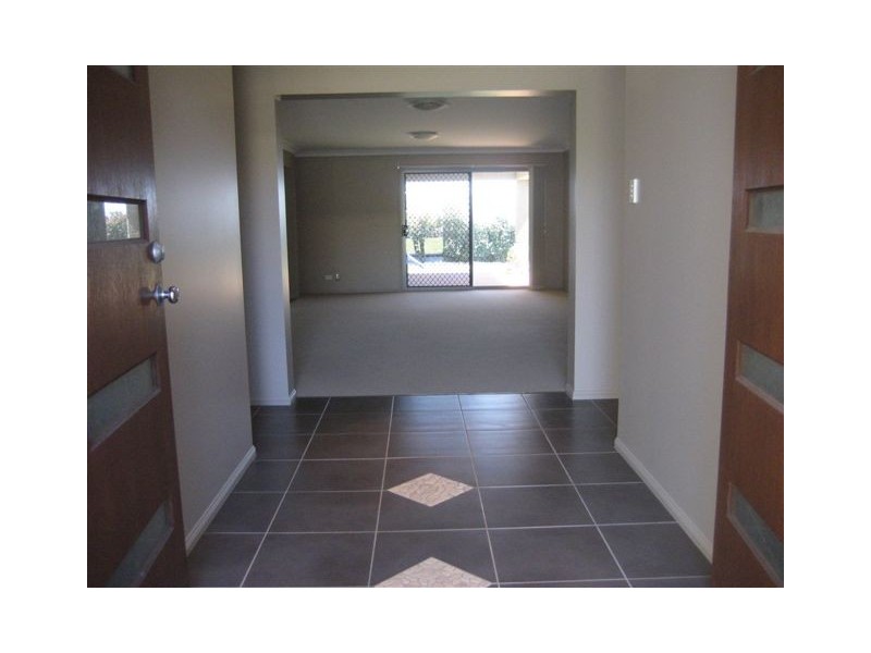 13 Shelton Crescent, Kearneys Spring QLD 4350