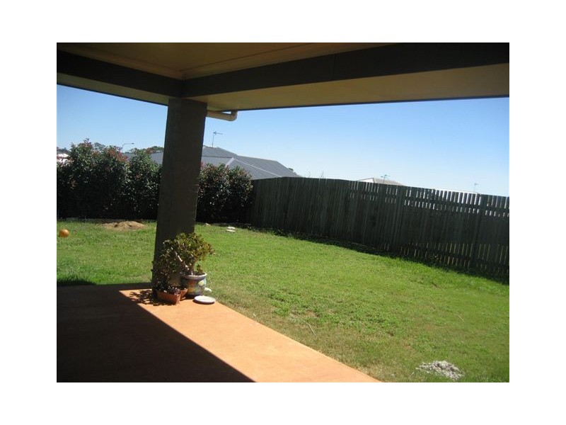 13 Shelton Crescent, Kearneys Spring QLD 4350