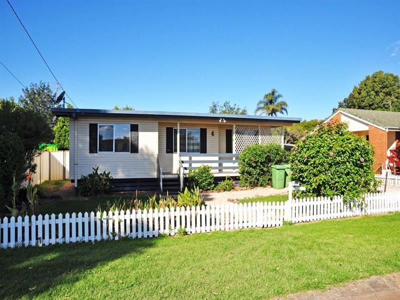 4 Bennett Street, Wilsonton QLD 4350