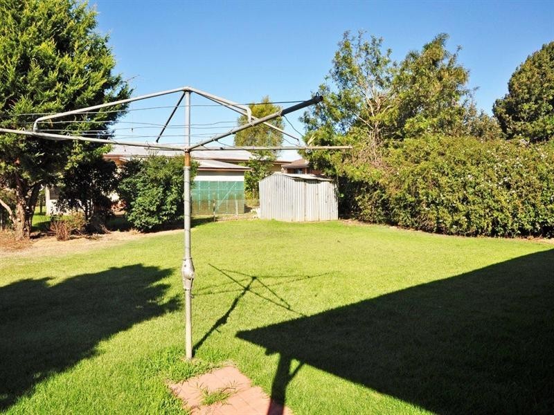 4 Bennett Street, Wilsonton QLD 4350