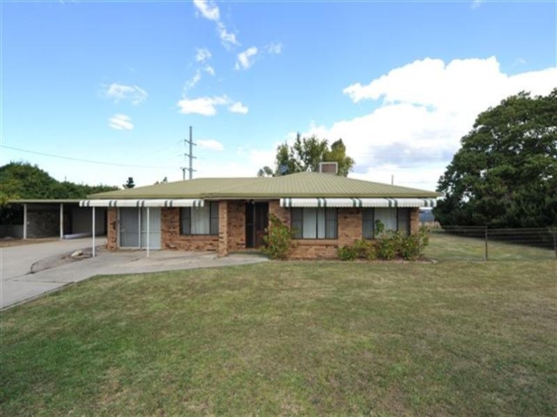 128 Main Street, Westbrook QLD 4350