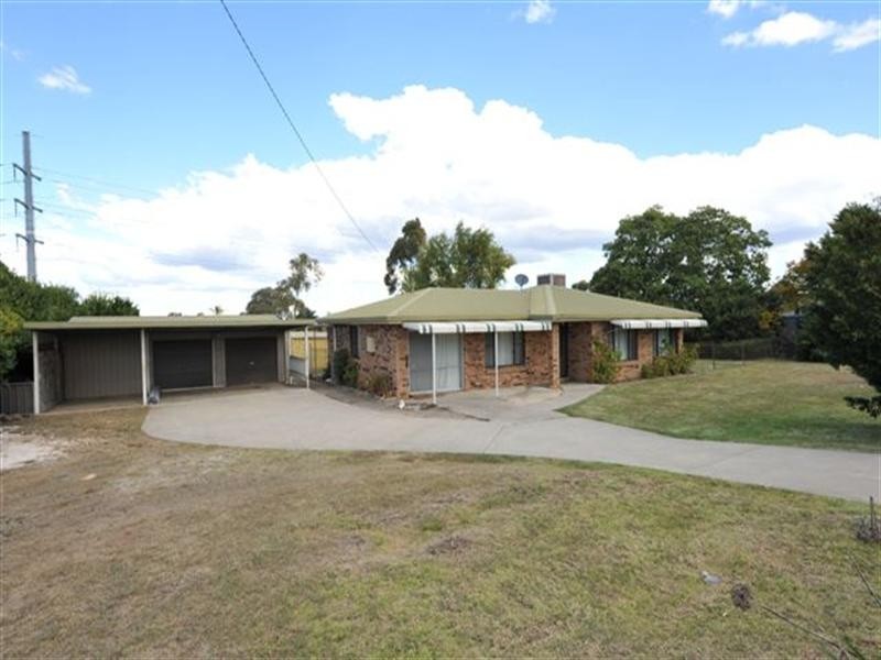 128 Main Street, Westbrook QLD 4350