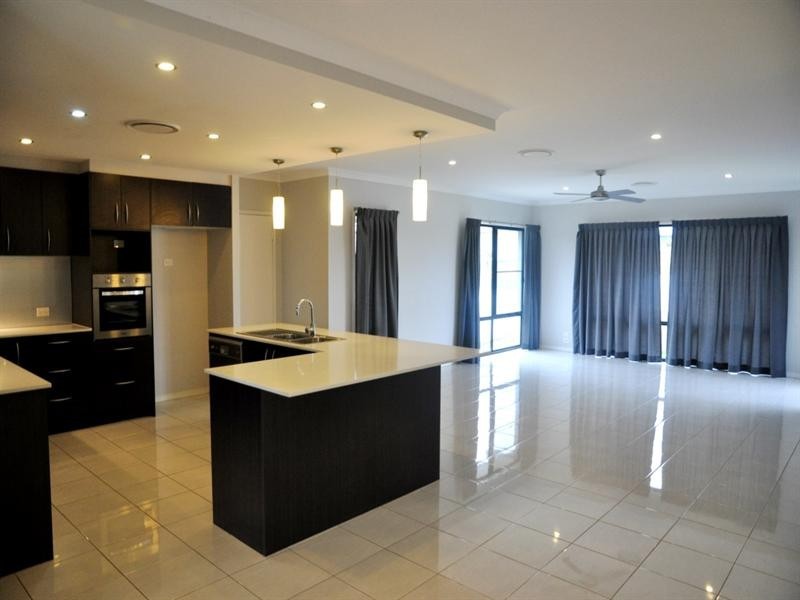 4 Ashwood Avenue, Highfields QLD 4352