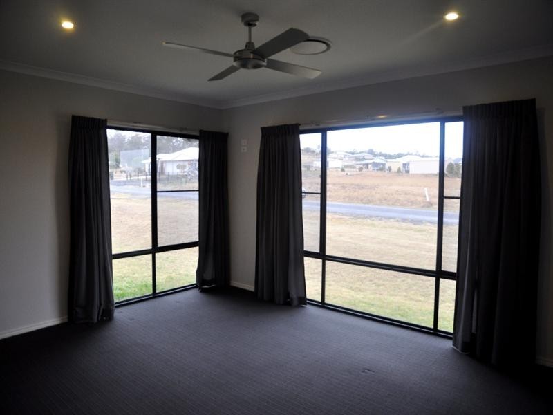 4 Ashwood Avenue, Highfields QLD 4352