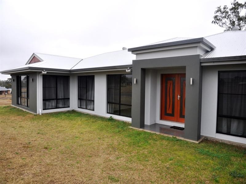 4 Ashwood Avenue, Highfields QLD 4352