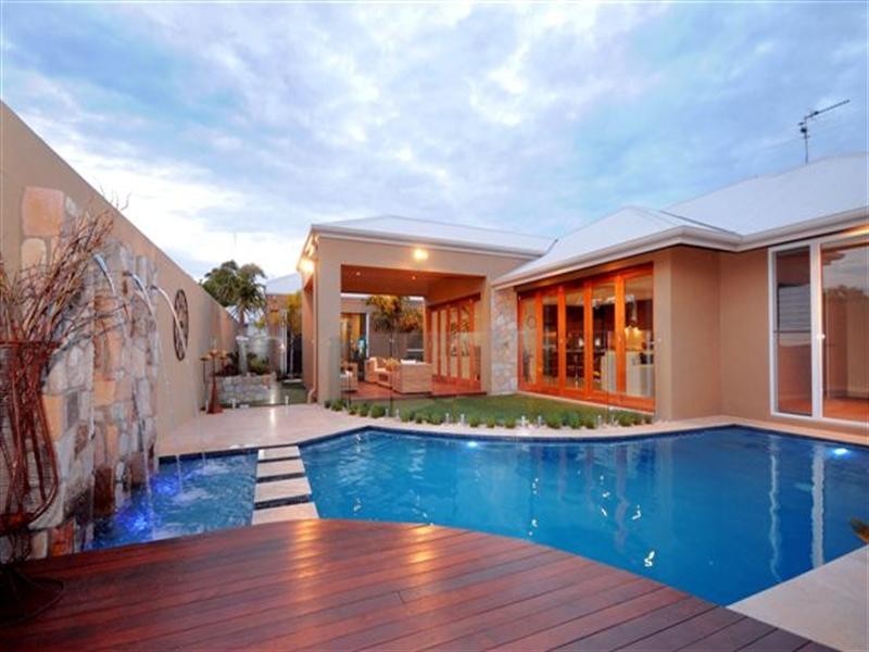 7 Colman Drive, Middle Ridge QLD 4350