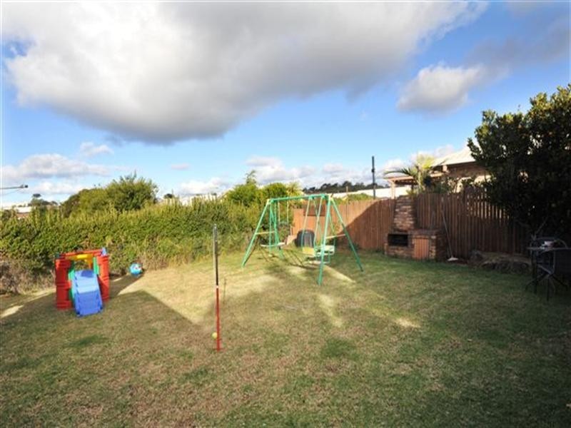 16 Kratzmann Court, Kearneys Spring QLD 4350