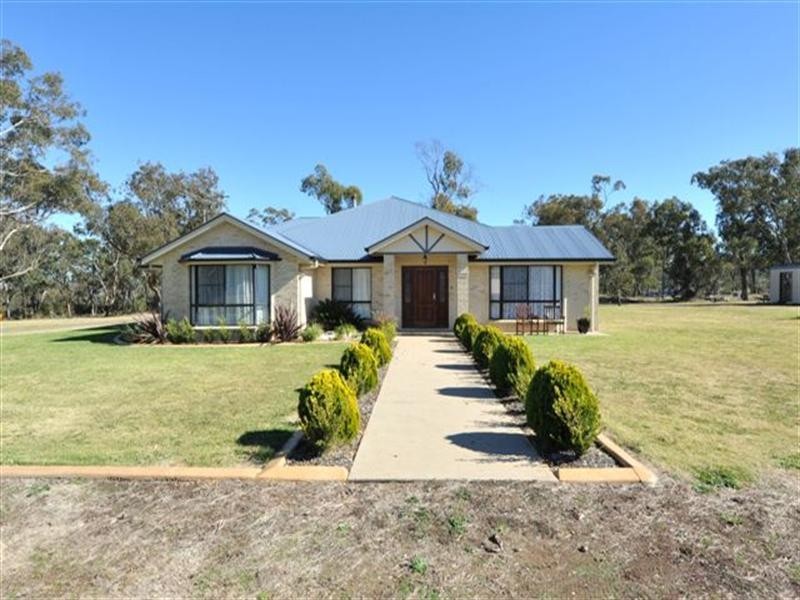 155 Rosevale Street, Drayton QLD 4350