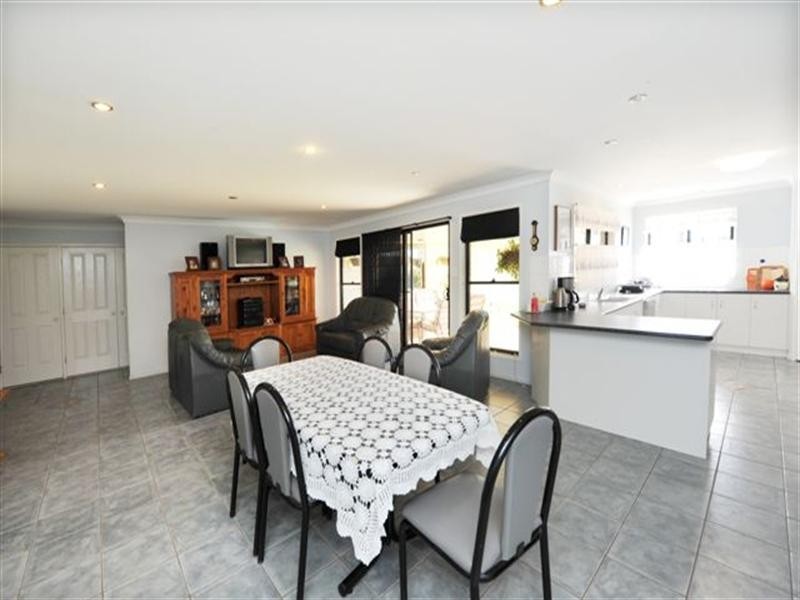 155 Rosevale Street, Drayton QLD 4350