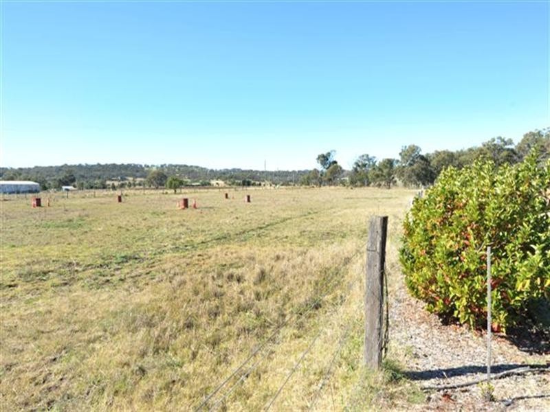 155 Rosevale Street, Drayton QLD 4350