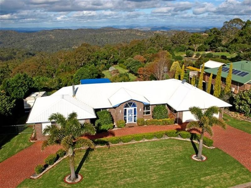 6 Hull Court, Highfields QLD 4352