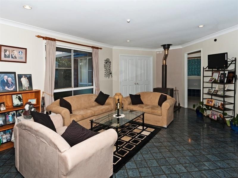 6 Hull Court, Highfields QLD 4352