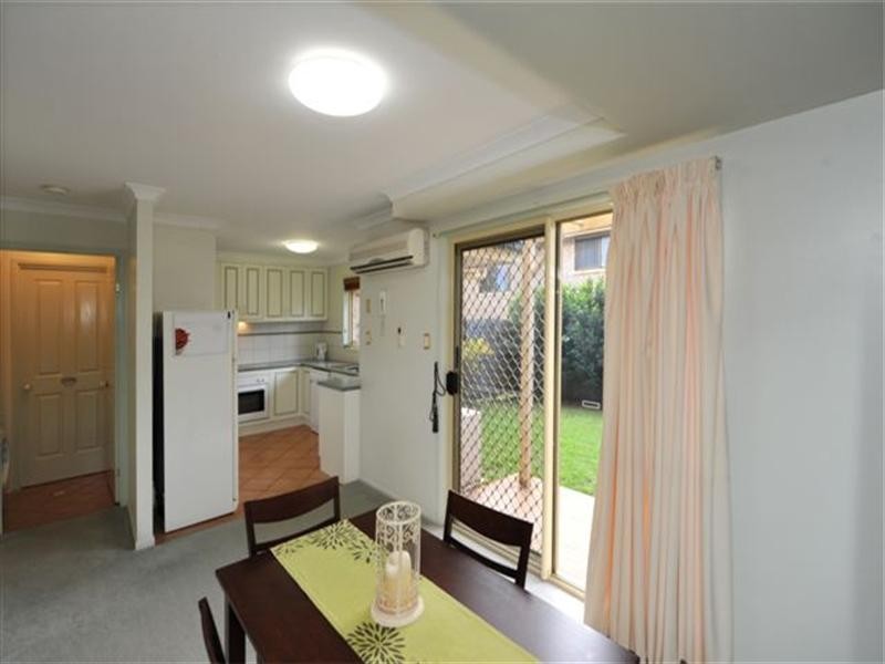 Unit 4, 58 Gordon Avenue, Newtown QLD 4350