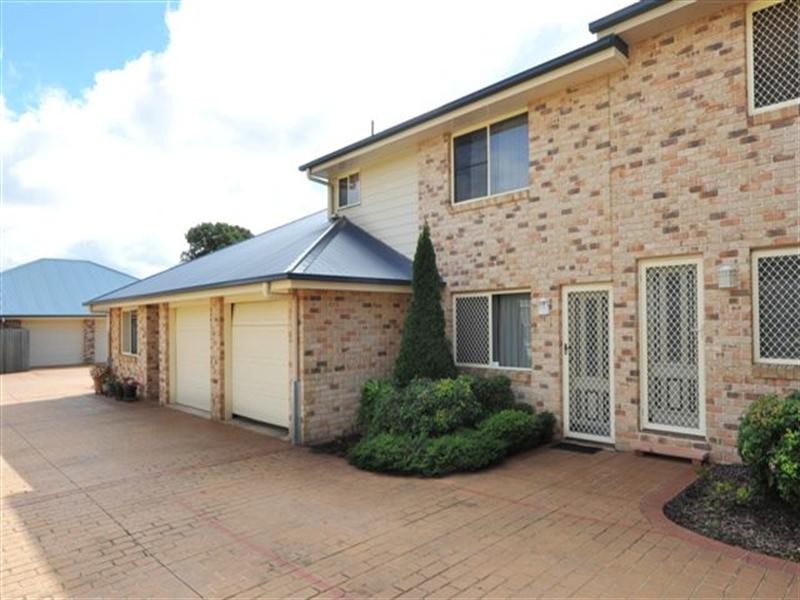 Unit 4, 58 Gordon Avenue, Newtown QLD 4350