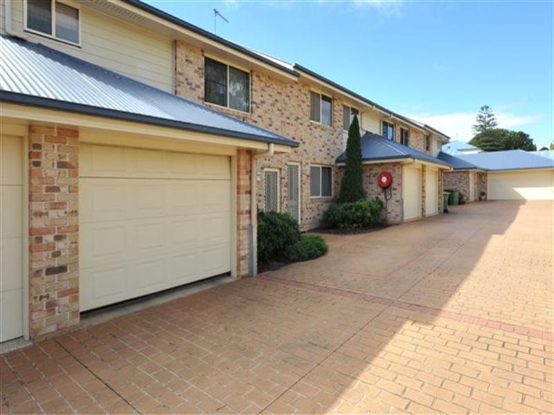 Unit 4, 58 Gordon Avenue, Newtown QLD 4350