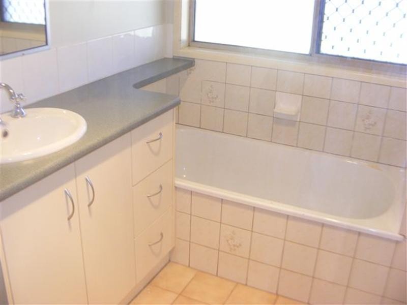 620 Greenwattle Street, Newtown QLD 4350