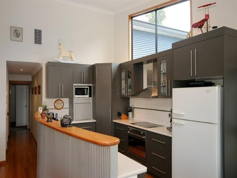 18 Flagstone Creek Road, Middle Ridge QLD 4350