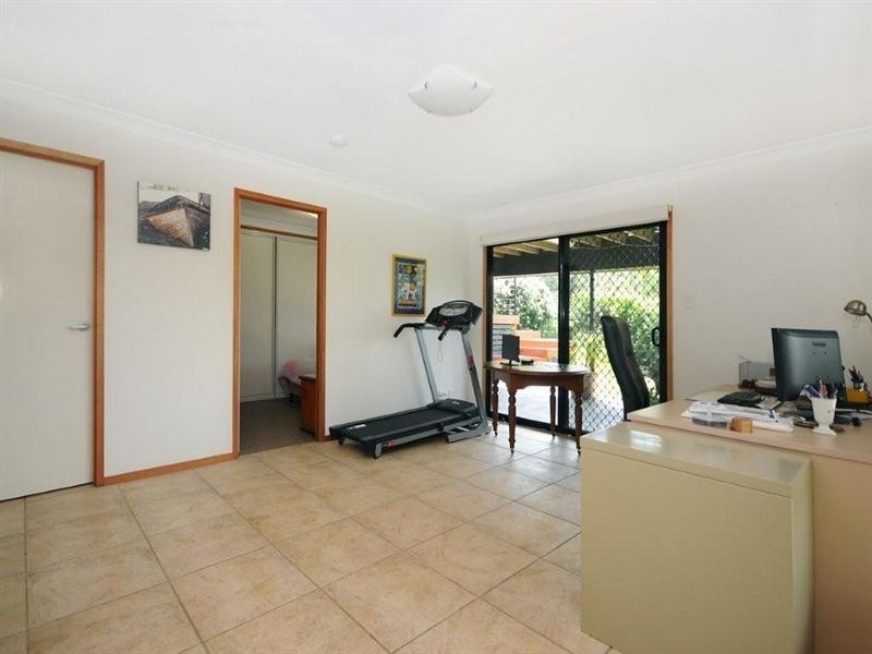 18 Flagstone Creek Road, Middle Ridge QLD 4350