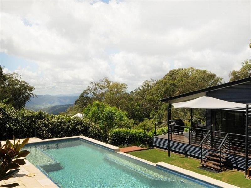 18 Flagstone Creek Road, Middle Ridge QLD 4350