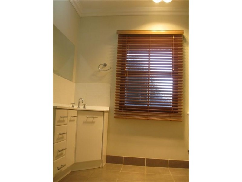 27 Margaret Street, East Toowoomba QLD 4350