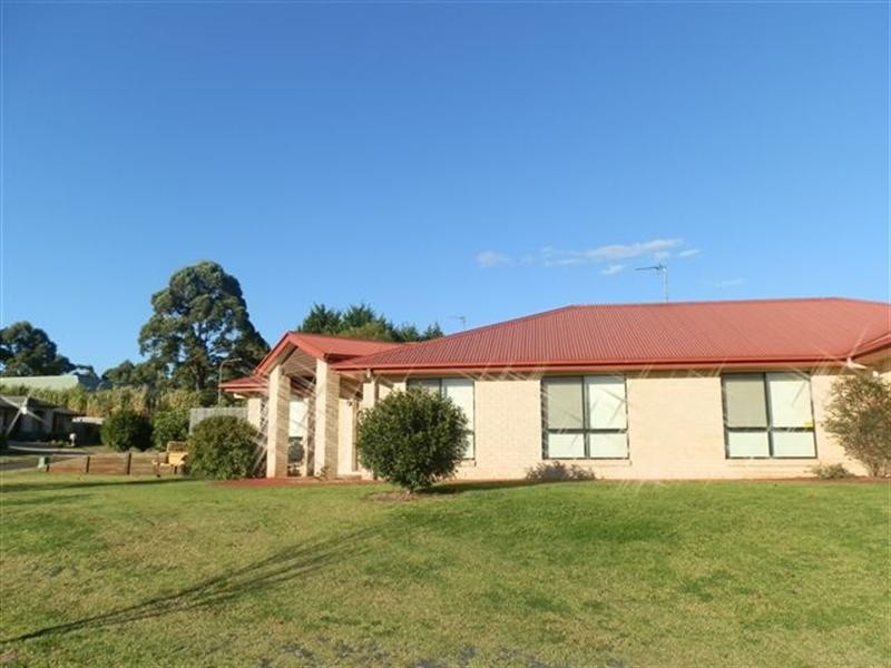 14 Ridgewood Drive, Kearneys Spring QLD 4350
