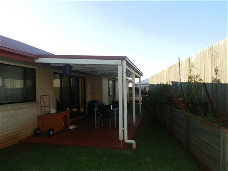 14 Ridgewood Drive, Kearneys Spring QLD 4350