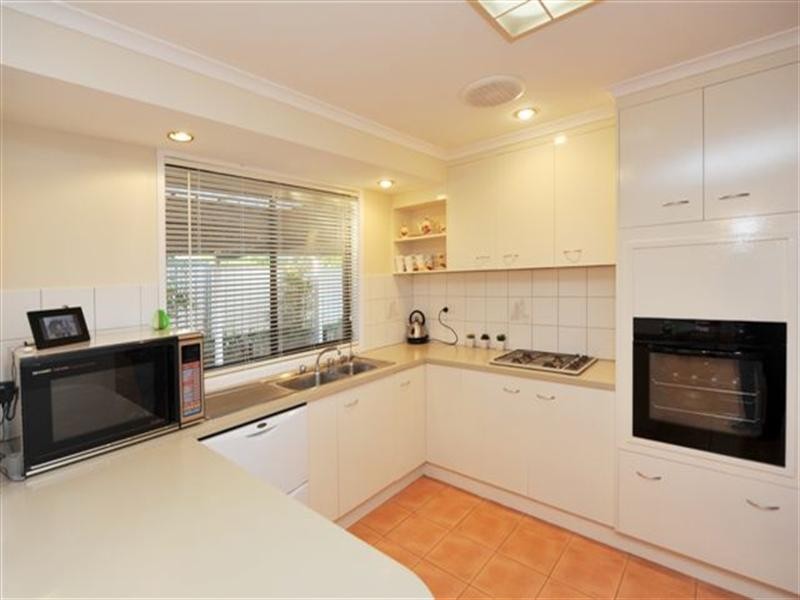 14 Karyn Street, Centenary Heights QLD 4350