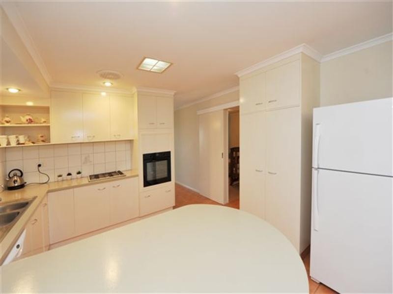 14 Karyn Street, Centenary Heights QLD 4350