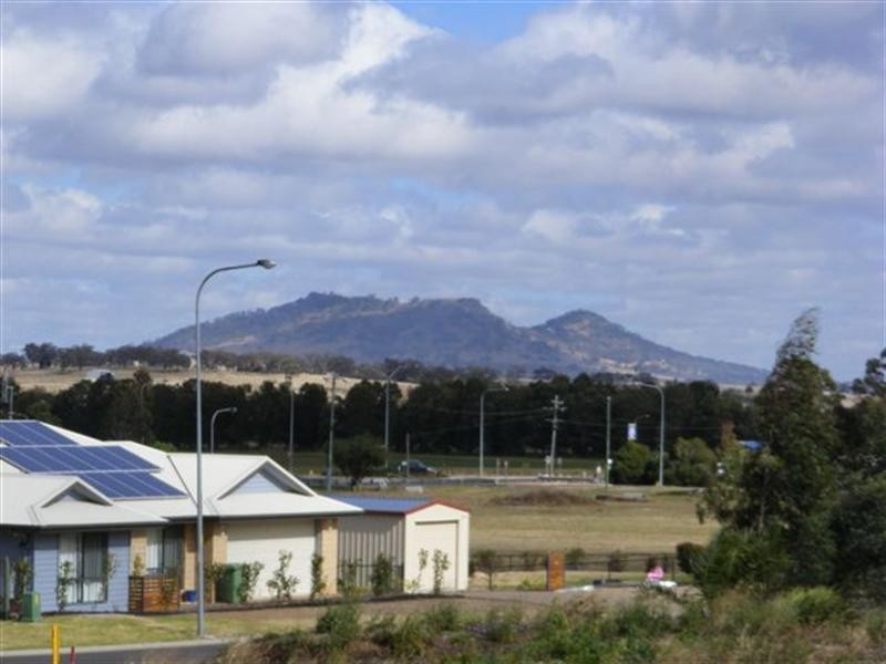 12 Tea Tree Court, Gowrie Junction QLD 4352