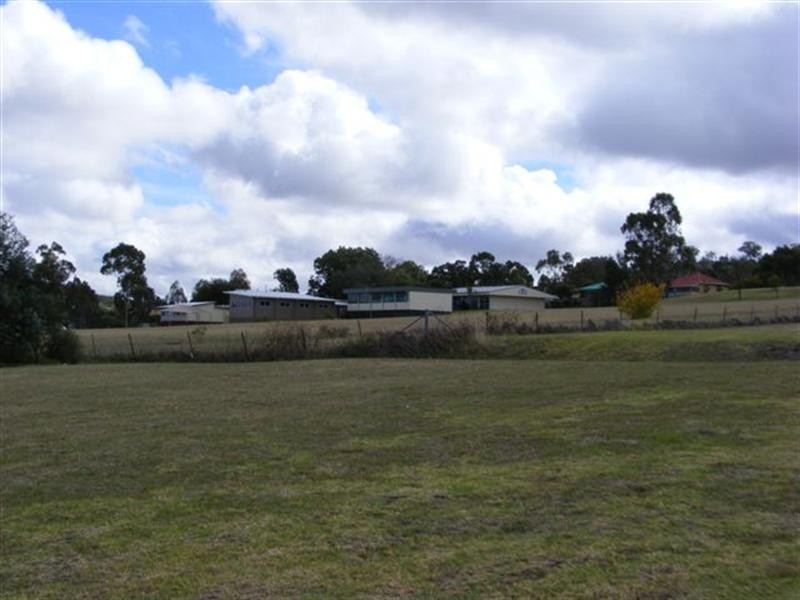 12 Tea Tree Court, Gowrie Junction QLD 4352