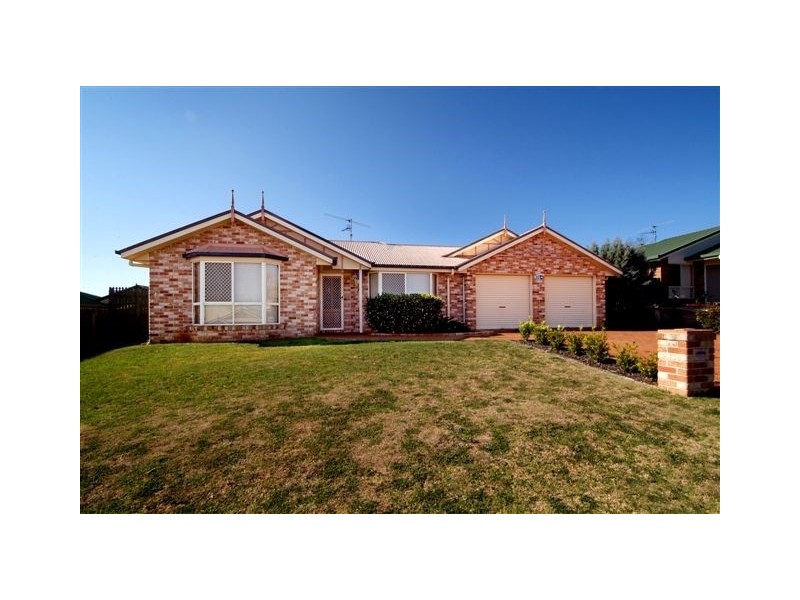 9 Stoneyhurst Court, Glenvale QLD 4350