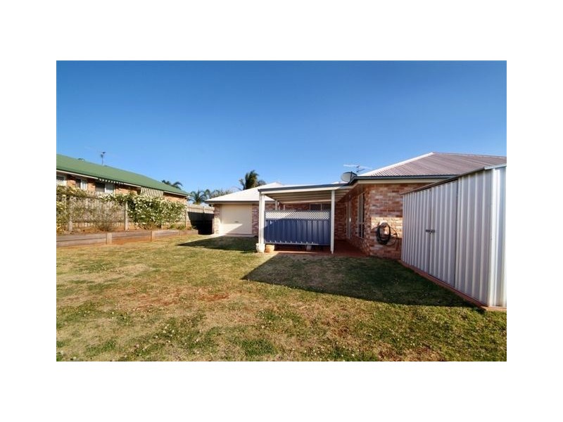 9 Stoneyhurst Court, Glenvale QLD 4350