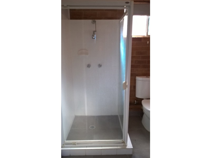 2/123 South Street, Centenary Heights QLD 4350