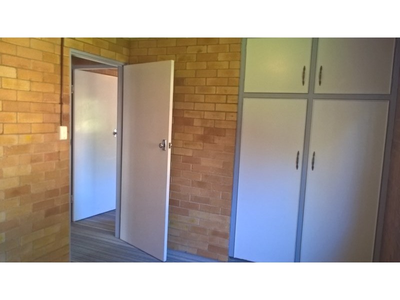 2/123 South Street, Centenary Heights QLD 4350