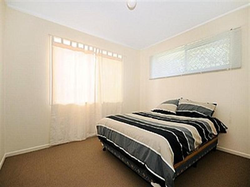 379 Hume Street, Kearneys Spring QLD 4350