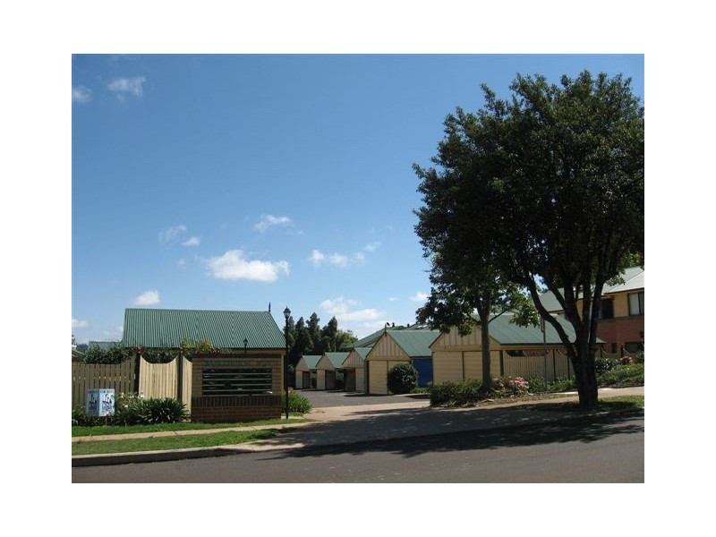 24/77 Lindsay Street, Toowoomba QLD 4350