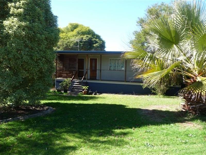 32 Skehan Street, Centenary Heights QLD 4350