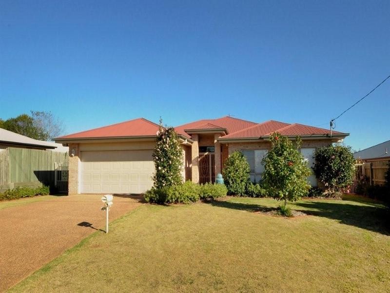313 Ramsay Street, Middle Ridge QLD 4350