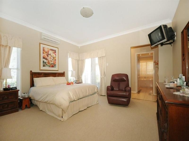 313 Ramsay Street, Middle Ridge QLD 4350