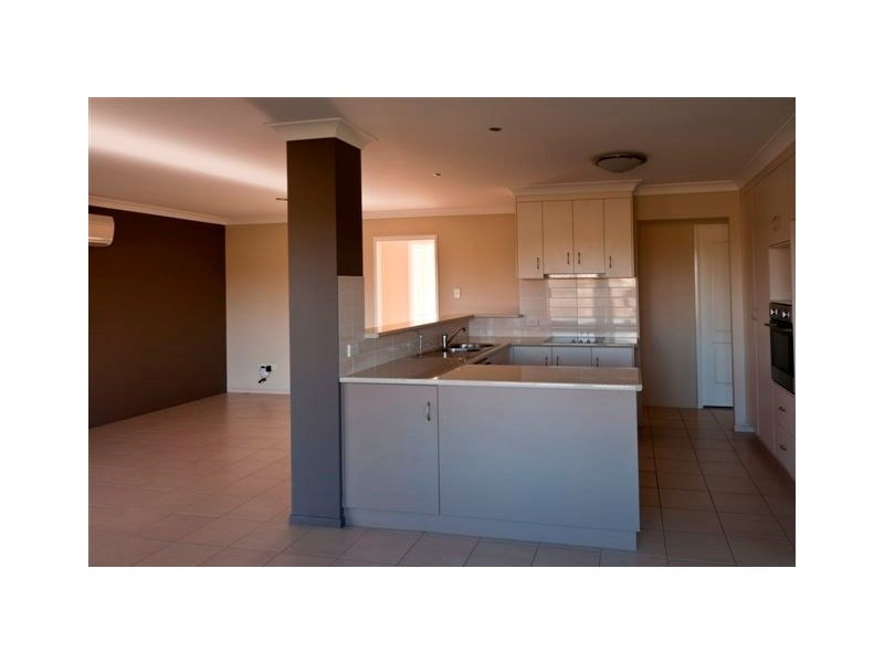 2 Bunkers Hill School Road, Westbrook QLD 4350