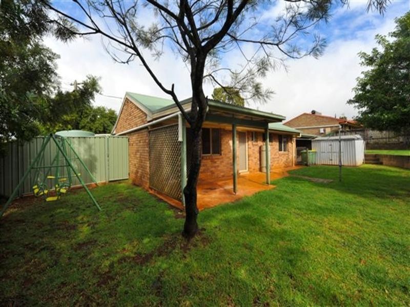 1 Hardy Court, Wilsonton QLD 4350
